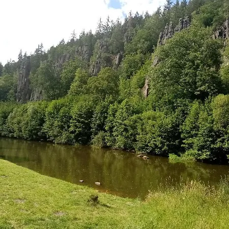 Anton בית הארחה 3*