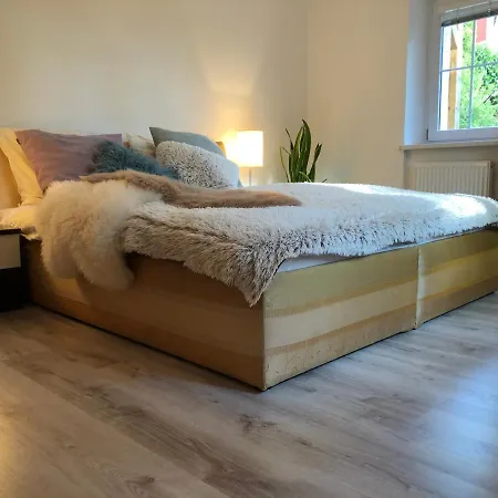 Anton קרלובי וארי